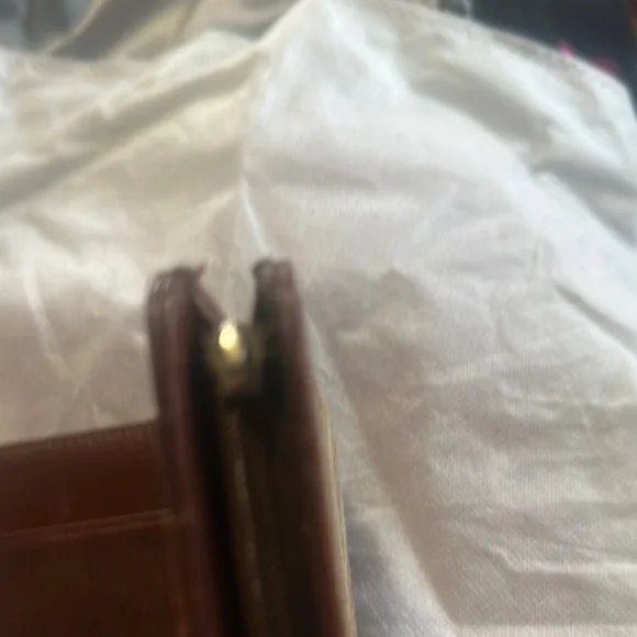 🚨REHAB 🚨Dooney and Bourke Wallet - Picture 4 of 5